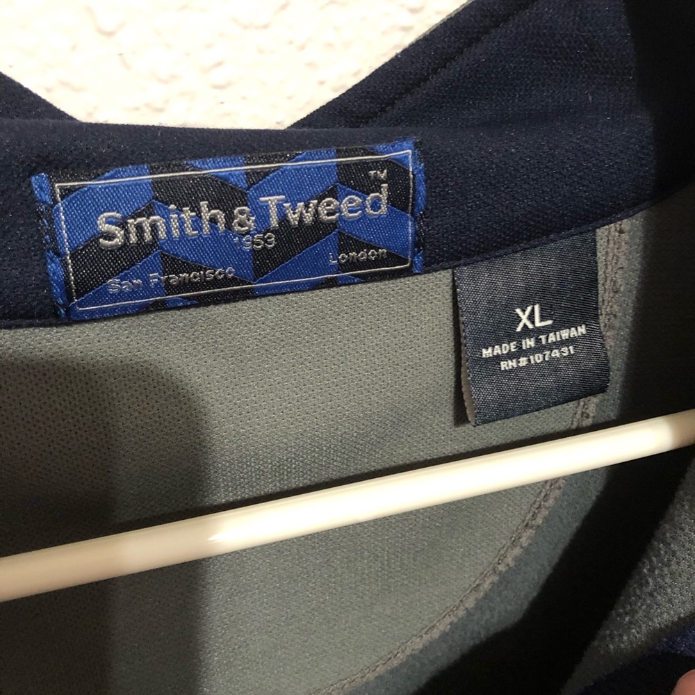 Golf Pullover - Picture 2 of 4
